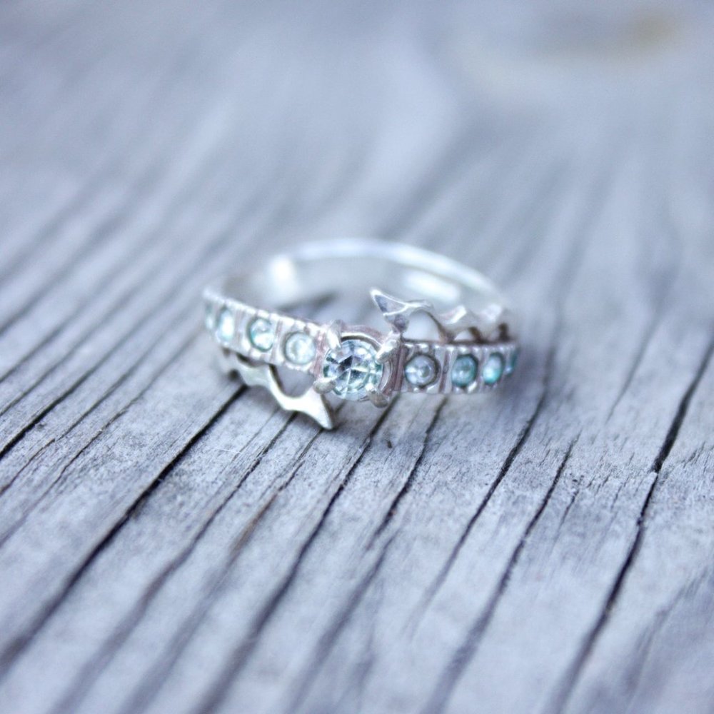 • the vtg silver ring